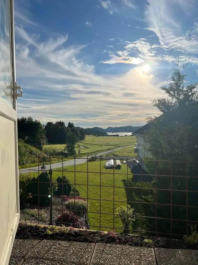 Lekkert Gjestehus Med Gratis Parkering Pa Stedet. Levanger Exterior foto